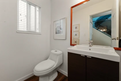Basement Recreation Room Photo of 3358 Jervis Street, Port Coquitlam, BC