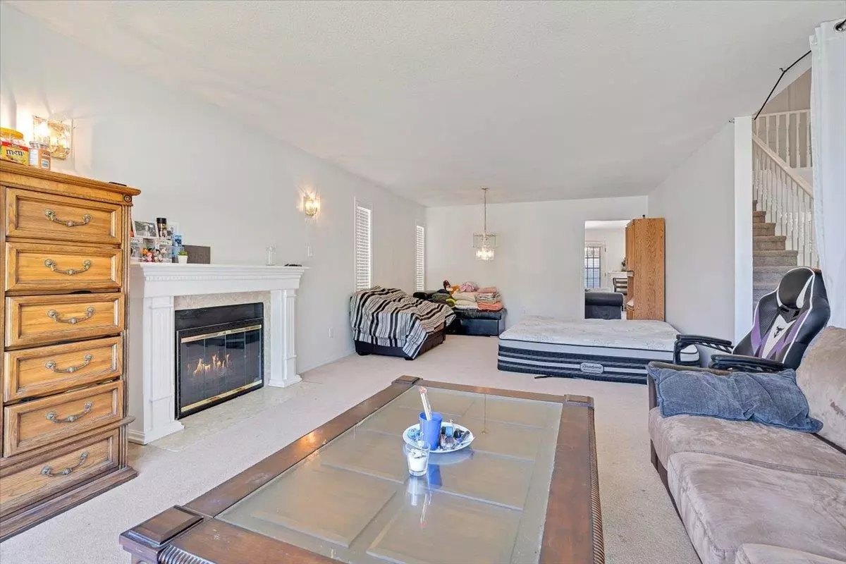 Dining Area Photo of 8648 140 Street, Surrey, BC