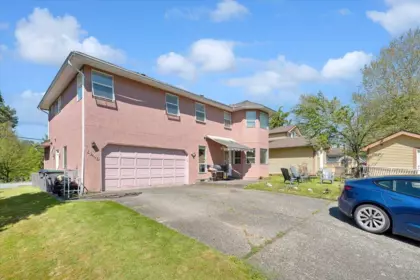 8648 140 Street, Surrey, BC, Surrey — Single Family Residence for sale