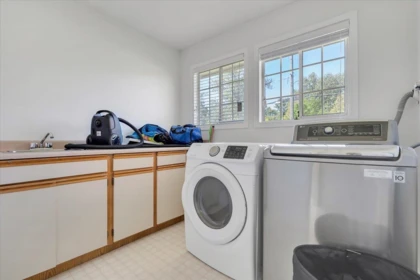 Laundry Room Photo of 8648 140 Street, Surrey, BC