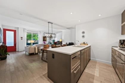 Kitchen Island Photo of 103 1055 Ridgewood Drive, North Vancouver, BC