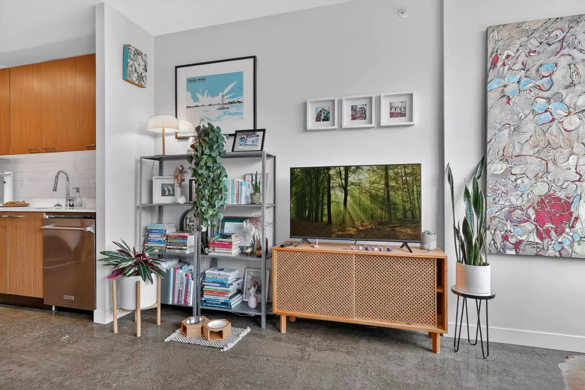 Living Room Photo of 417 221 Union Street, Vancouver, BC