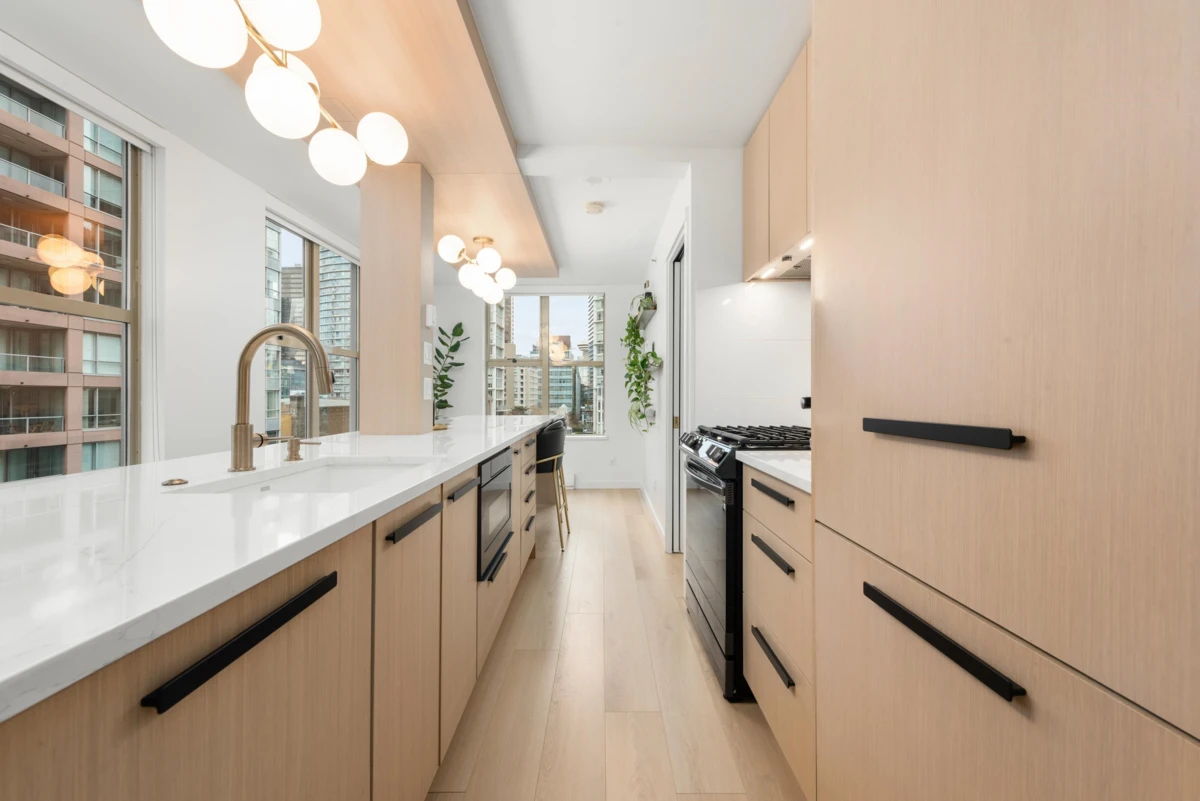Dining Area Photo of 1203 969 Richards Street, Vancouver, BC
