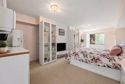 Mudroom Photo of 689 Poplar Street, Coquitlam, BC