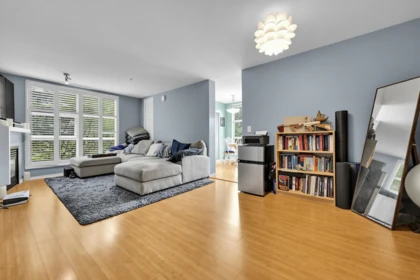 403 9339 University Crescent, Burnaby, BC, Burnaby — Apartment/Condo for sale
