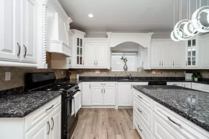 Breakfast Nook Photo of 12761 60a Avenue, Surrey, BC