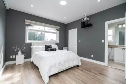 Hallway Photo of 12761 60a Avenue, Surrey, BC