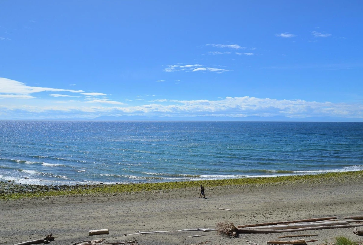 Living Room Photo of 1590 Ocean Beach Esplanade, Gibsons, BC