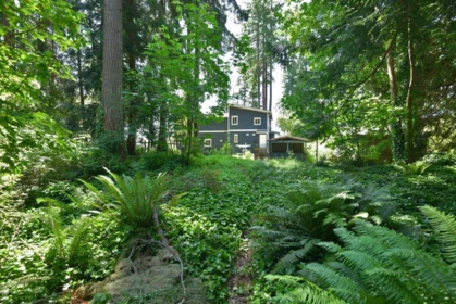 1590 Ocean Beach Esplanade, Gibsons, BC, Gibsons — Single Family Residence for sale