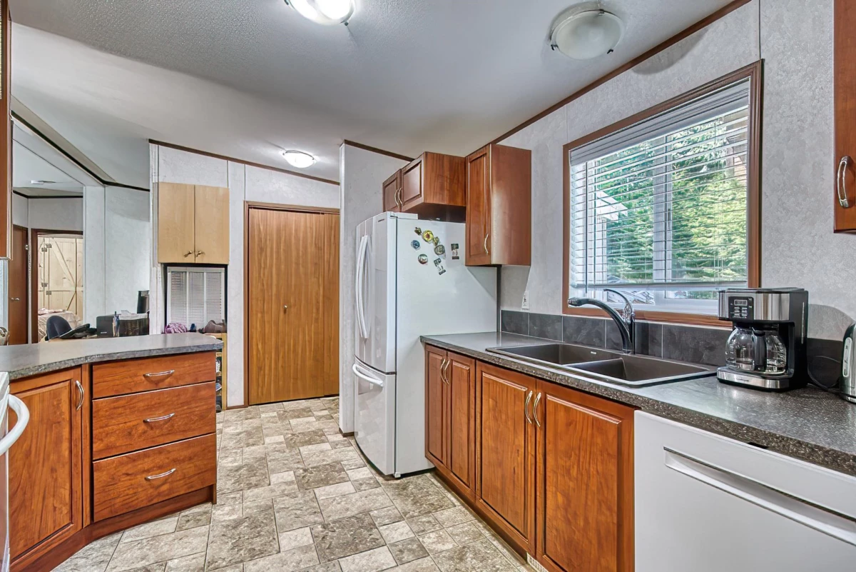 Dining Area Photo of 5200 Wesjac Road, Pender Harbour, BC