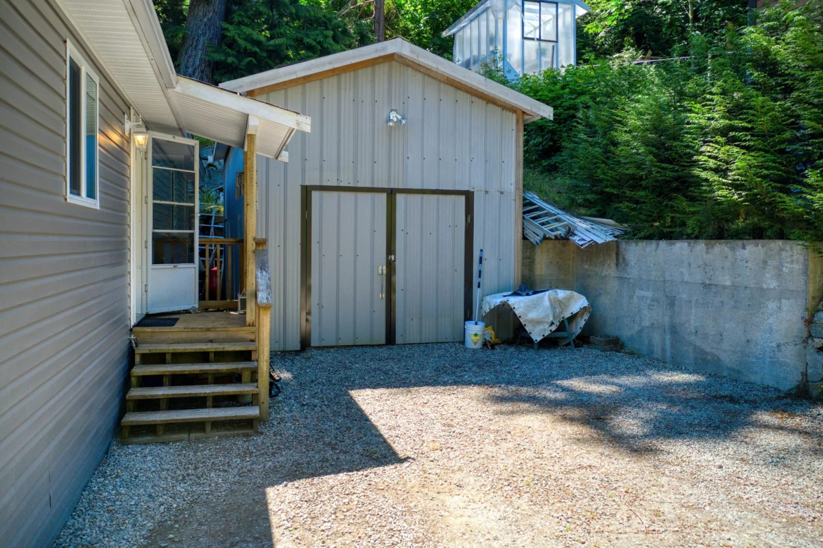 Living Room Photo of 5200 Wesjac Road, Pender Harbour, BC