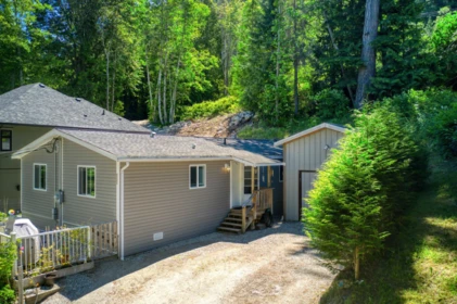 Powder Room Photo of 5200 Wesjac Road, Pender Harbour, BC