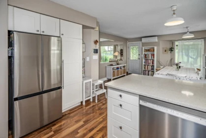 10350 Hollybank Drive, Richmond, BC, Richmond — Single Family Residence for sale