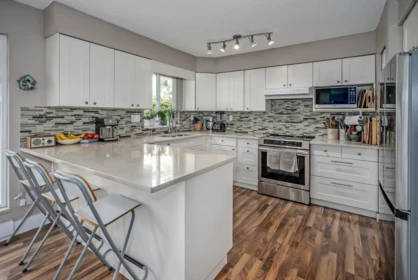 10350 Hollybank Drive, Richmond, BC, Richmond — Single Family Residence for sale