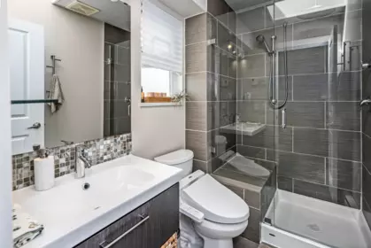 Mudroom Photo of 10350 Hollybank Drive, Richmond, BC