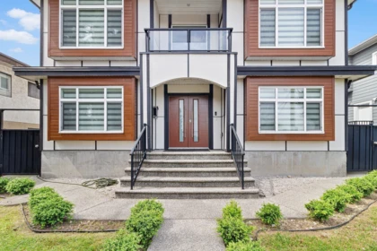 8175 10th Avenue, Burnaby, BC, Burnaby — Single Family Residence for sale