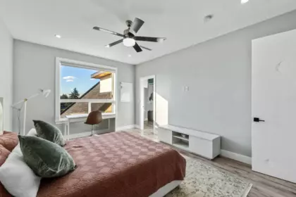 Swimming Pool Photo of 5910 182 Street, Surrey, BC