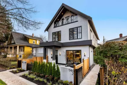 2 546 E 46th Avenue, Vancouver, BC, Vancouver — Half Duplex for sale