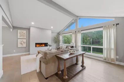 Kitchen Island Photo of 24364 61 Avenue, Langley, BC