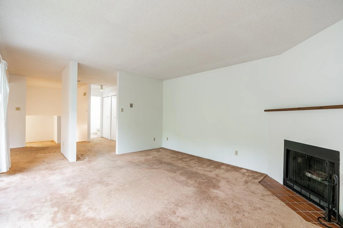 Dining Area Photo of 1304 West 7th Avenue, Vancouver, BC