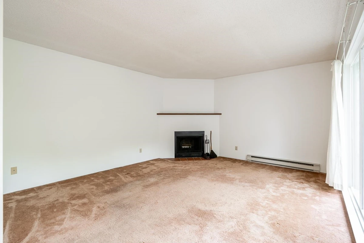 Family Room Photo of 1304 West 7th Avenue, Vancouver, BC