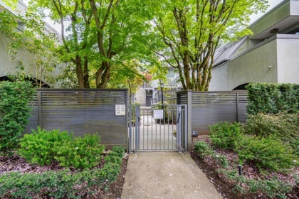Backyard Photo of 1304 West 7th Avenue, Vancouver, BC