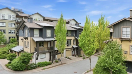 1266 Stonemount Place, Squamish, BC, Squamish — Townhouse for sale