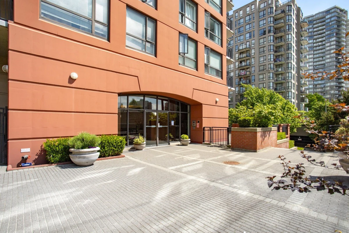 Exterior Rear Photo of 1506 833 Agnes Street, New Westminster, BC