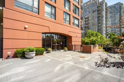 1506 833 Agnes Street, New Westminster, BC, New Westminster — Apartment/Condo for sale