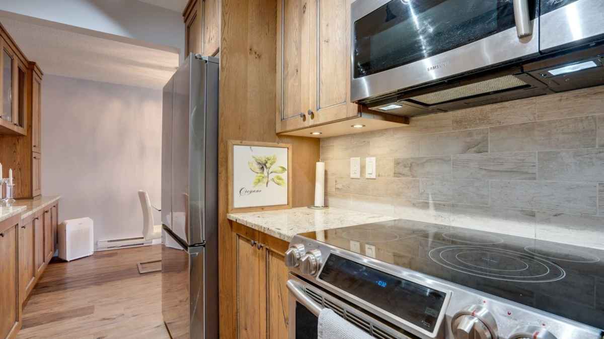Living Room Photo of 222 575 Sutherland Avenue, No City Value, BC