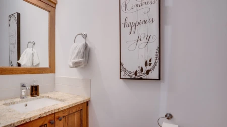 Laundry Room Photo of 222 575 Sutherland Avenue, No City Value, BC