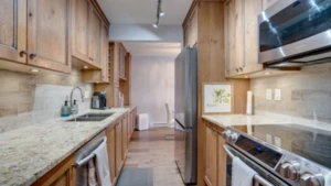 222 575 Sutherland Avenue, No City Value, BC