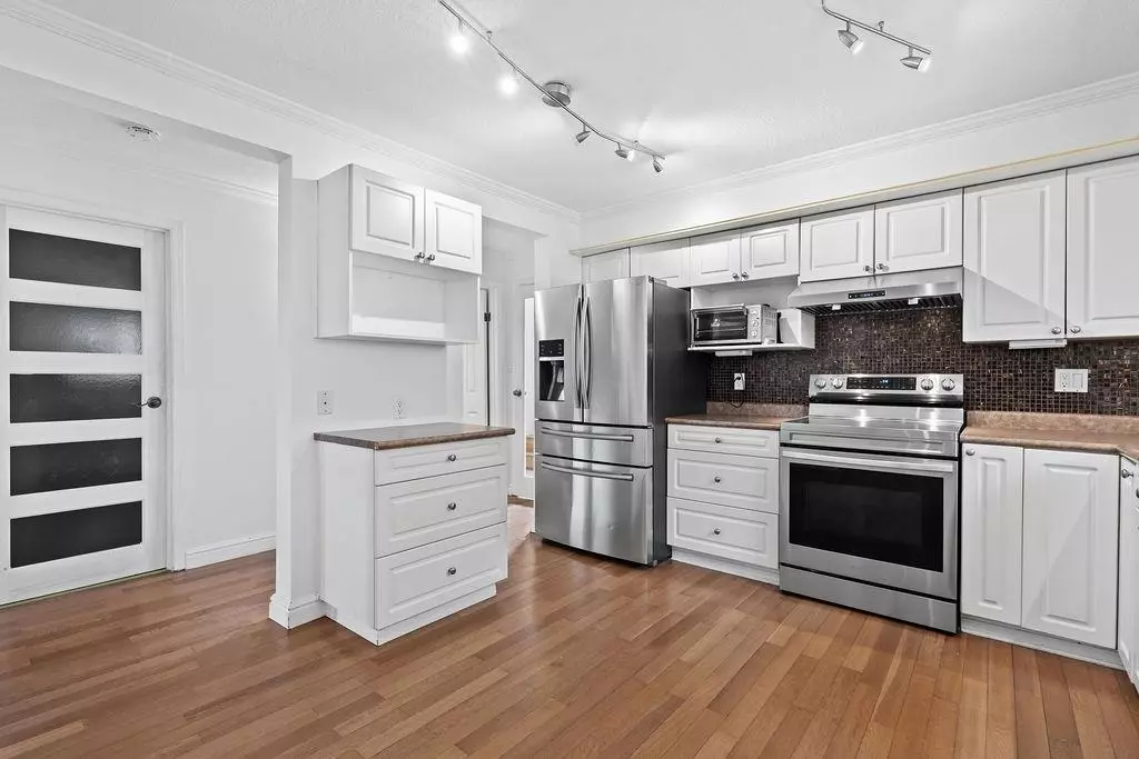 Family Room Photo of 407 Dartmoor Drive, Coquitlam, BC