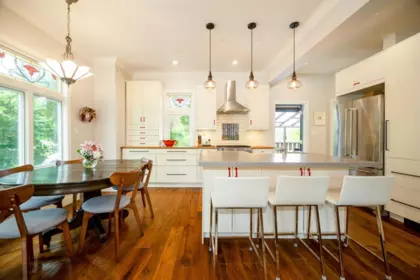 Breakfast Nook Photo of 401 E King Edward Avenue, Vancouver, BC