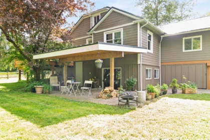 Breakfast Nook Photo of 21415 Avenue, Langley, BC