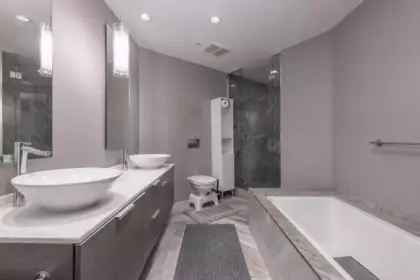 Guest Bathroom Photo of 3807 1111 Alberni Street, Vancouver, BC