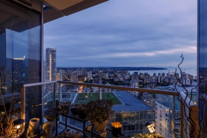 3807 1111 Alberni Street, Vancouver, BC, Vancouver — Apartment/Condo for sale