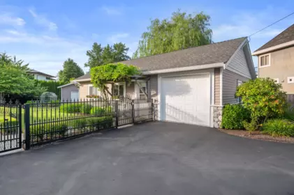 Backyard Photo of 23133 80 Avenue, Langley, BC