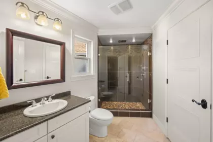 Powder Room Photo of 23133 80 Avenue, Langley, BC
