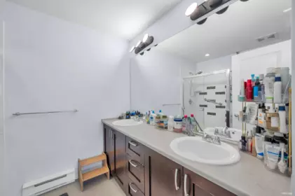 Mudroom Photo of 186 3105 Dayanee Springs Boulevard, Coquitlam, BC