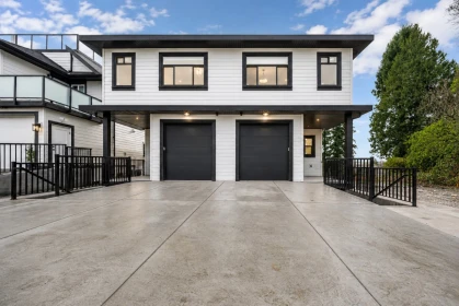 Hot Tub / Spa Photo of 16473 20 Avenue, Surrey, BC