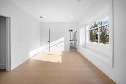 Mudroom Photo of 16473 20 Avenue, Surrey, BC