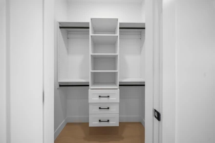 Powder Room Photo of 16473 20 Avenue, Surrey, BC