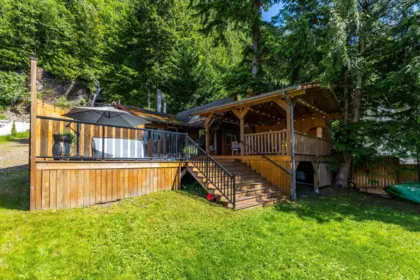 Swimming Pool Photo of 6535 Rockwell Drive, Harrison Hot Springs, BC