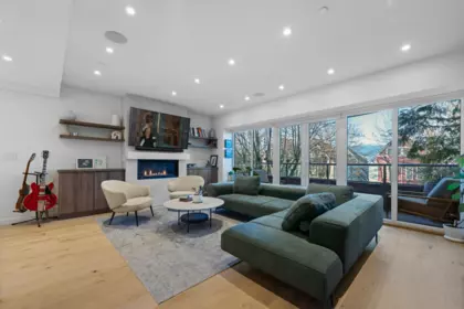 2142 W 1st Avenue, Vancouver, BC, Vancouver — Half Duplex for sale