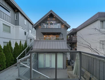 Hot Tub / Spa Photo of 2142 W 1st Avenue, Vancouver, BC