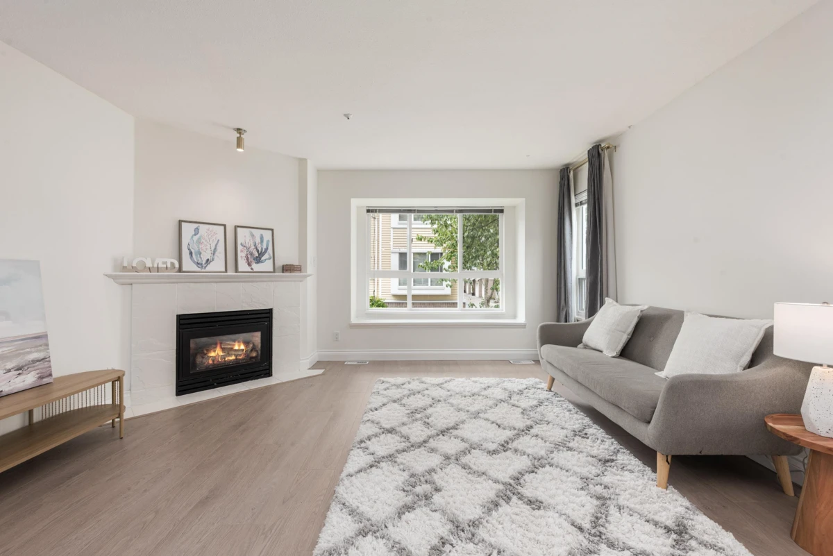 Dining Area Photo of 8431 Jellicoe Street, Vancouver, BC