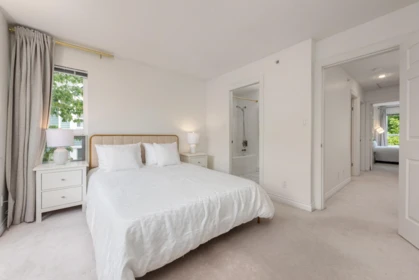 Mudroom Photo of 8431 Jellicoe Street, Vancouver, BC