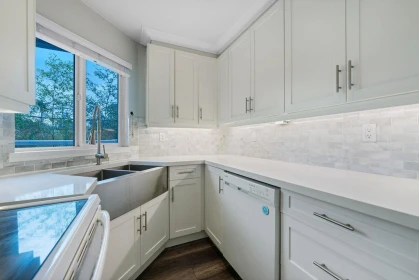 Kitchen Photo of 203 2287 W 3rd Avenue, Vancouver, BC