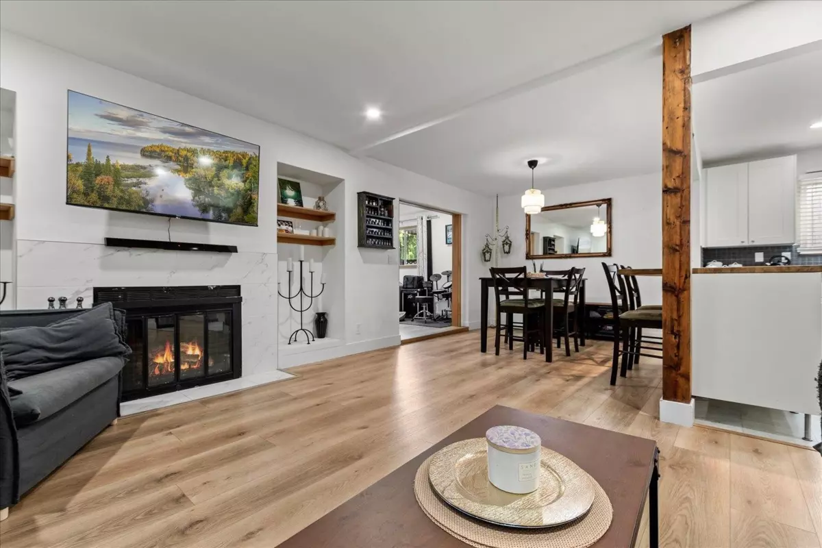 Living Room Photo of 8542 Mccutcheon Avenue, Chilliwack, BC
